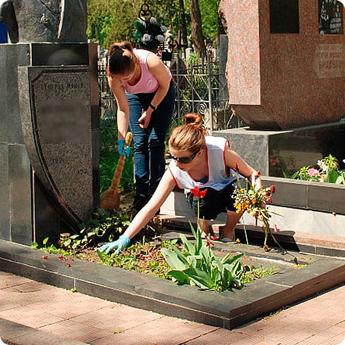 Аксессуары для благоустройства захоронений | Прополка участка захоронения