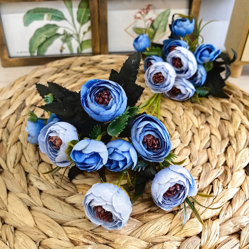 Искусственные цветы в Набережных Челнах | Цветы искусственные «Камелии», голубые, букет